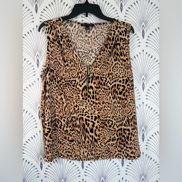 Leopard Print Sleeveless Top - Picture 1 of 3